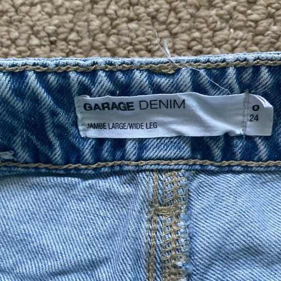 Blue ripped jeans - Picture 2 of 2